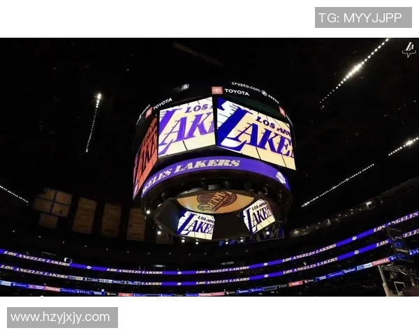 湖人队重塑辉煌新篇章：从詹姆斯到新星的辉煌历程与未来展望